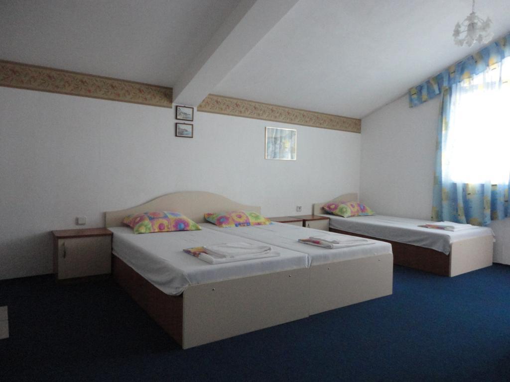 Guest Rooms Casa Luba Sveti Vlas Kamer foto