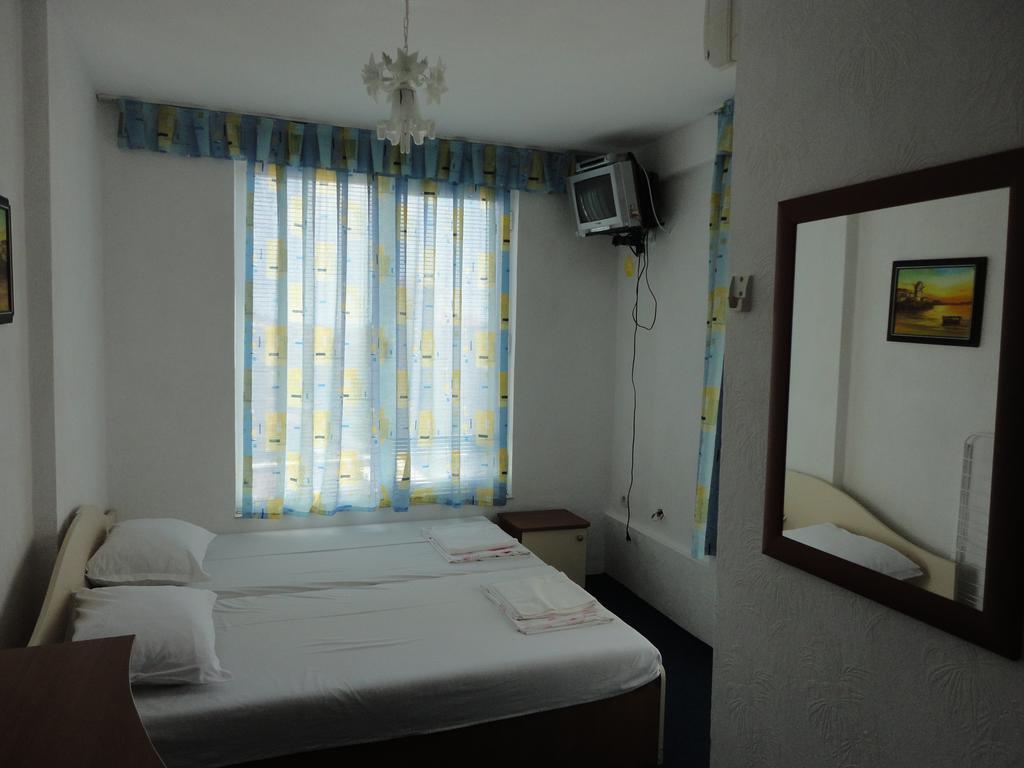 Guest Rooms Casa Luba Sveti Vlas Kamer foto