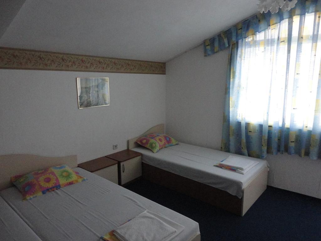 Guest Rooms Casa Luba Sveti Vlas Kamer foto