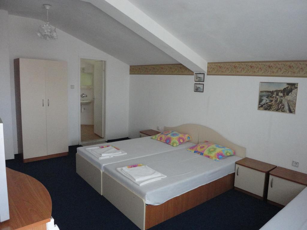 Guest Rooms Casa Luba Sveti Vlas Kamer foto